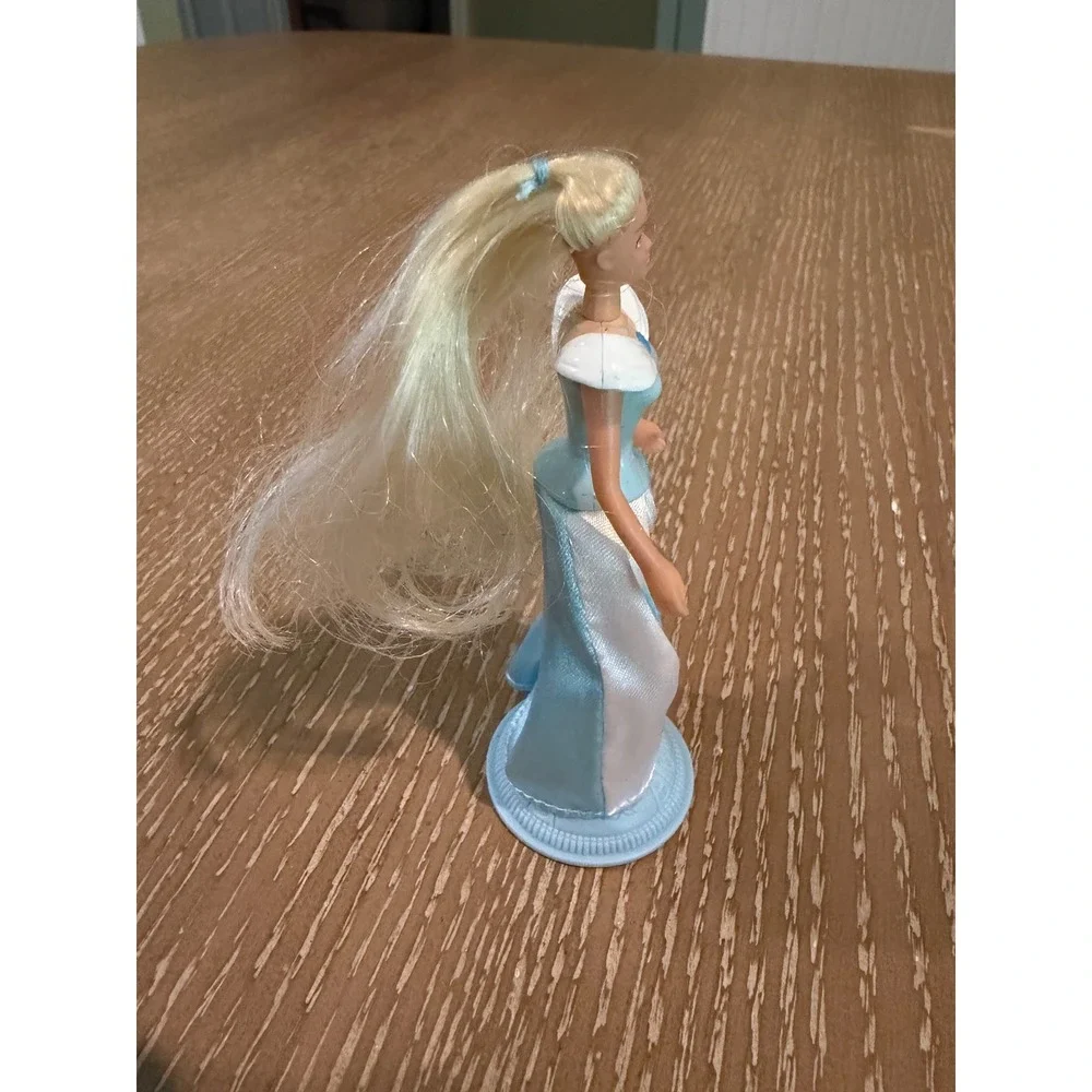 Vintage 1999 Disney Princess Barbie McDonalds Happy Meal Toy Mini Doll 4.5